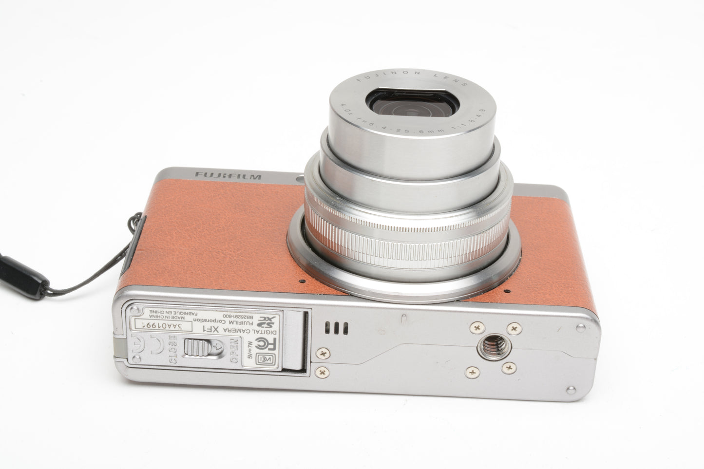 Fujifilm XF1 Digital Point&Shoot (Brown / Silver), batt+charger, tested, *Read