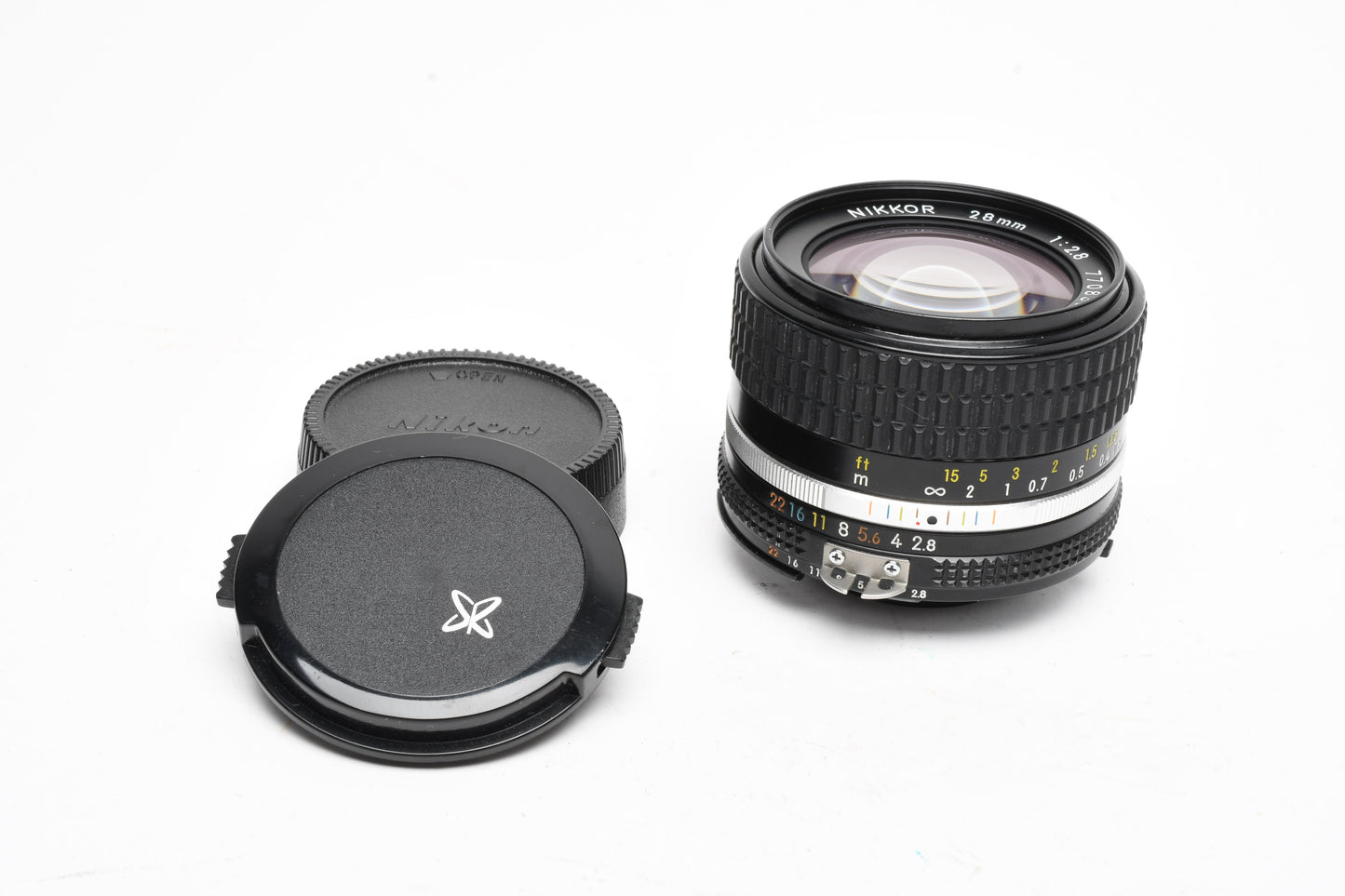 Nikon Nikkor 28mm f2.8 AIS mount lens, caps, nice & clean, Sharp!