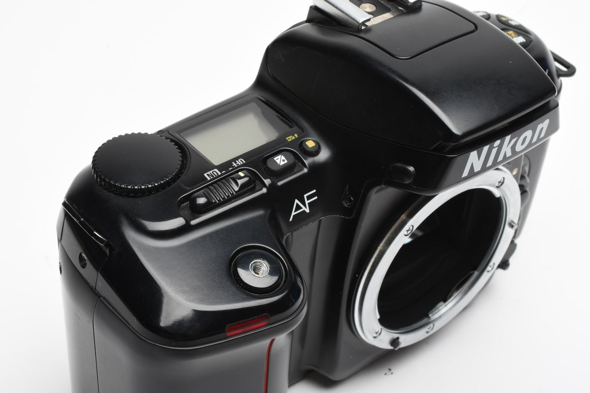 Nikon N6006 35mm SLR body, Body Cap, Nice!