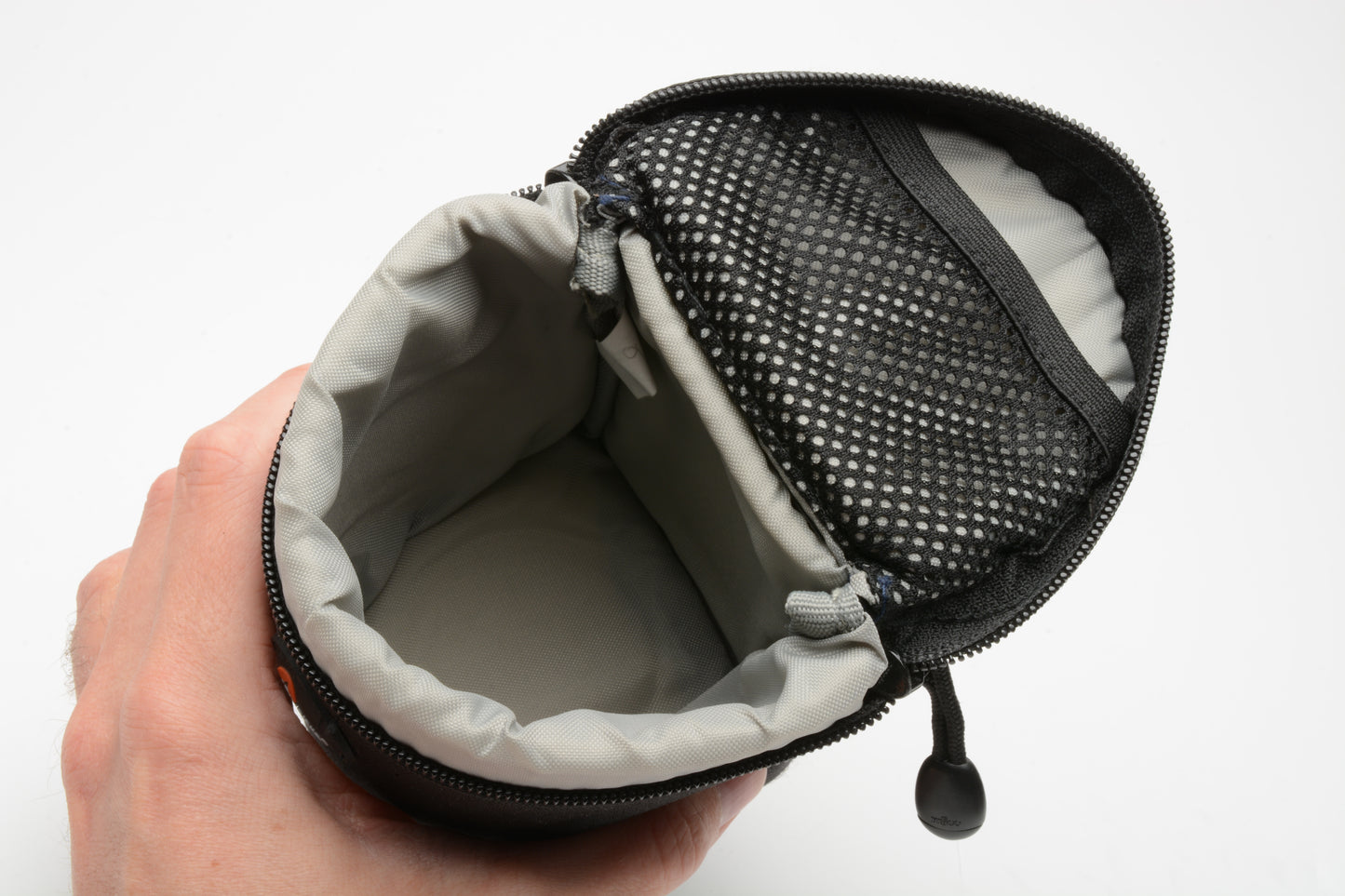 Lowepro padded lens case #1 (Black) 6" tall x 3" diameter, Clean