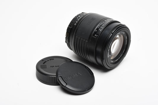 Sigma AF 70-210mm f4-5.6 for Nikon, Caps, Read*