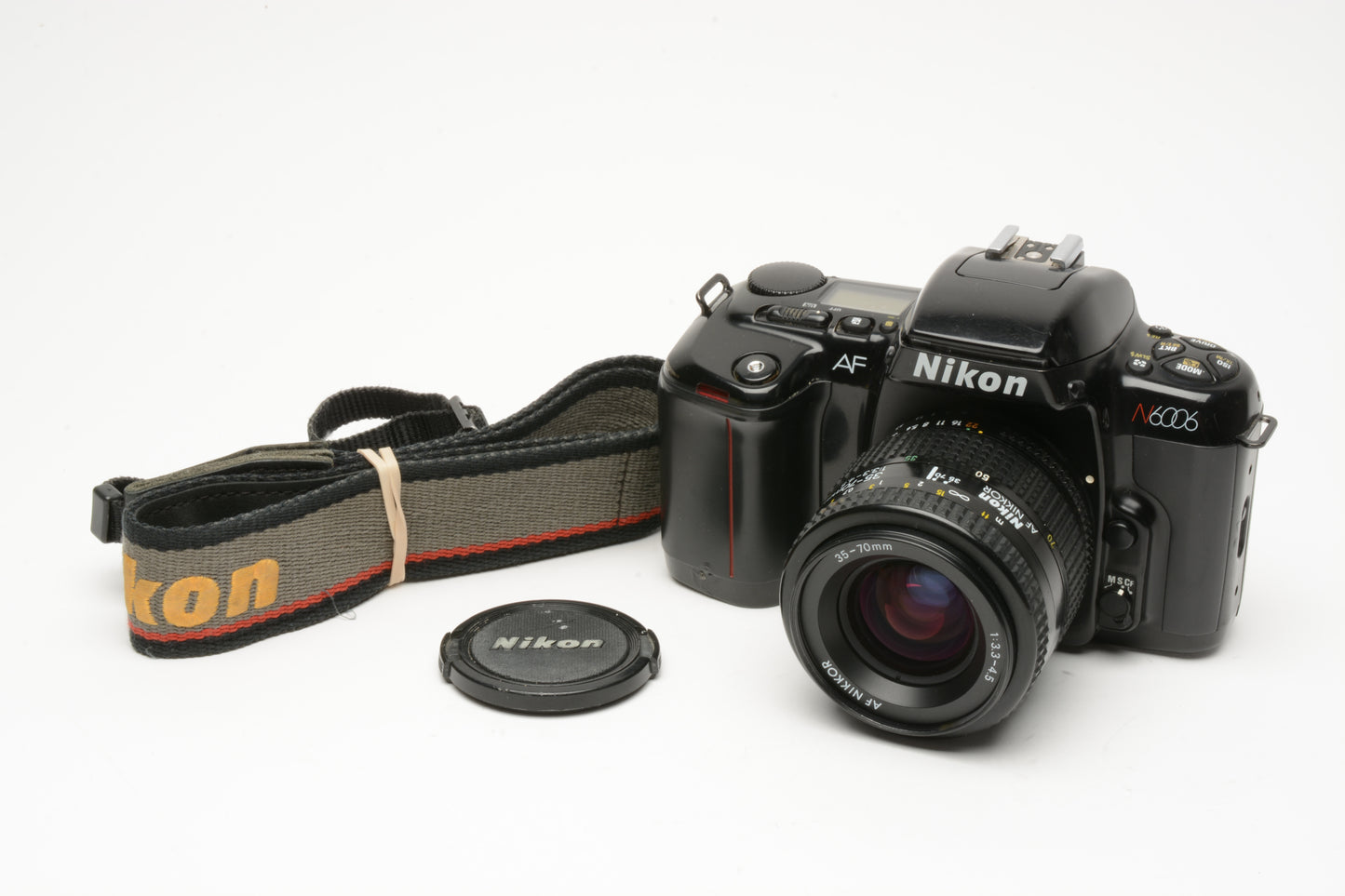 Nikon N6006 35mm SLR w/AF 35-70mm f3.3-4.5 zoom lens, strap, good!