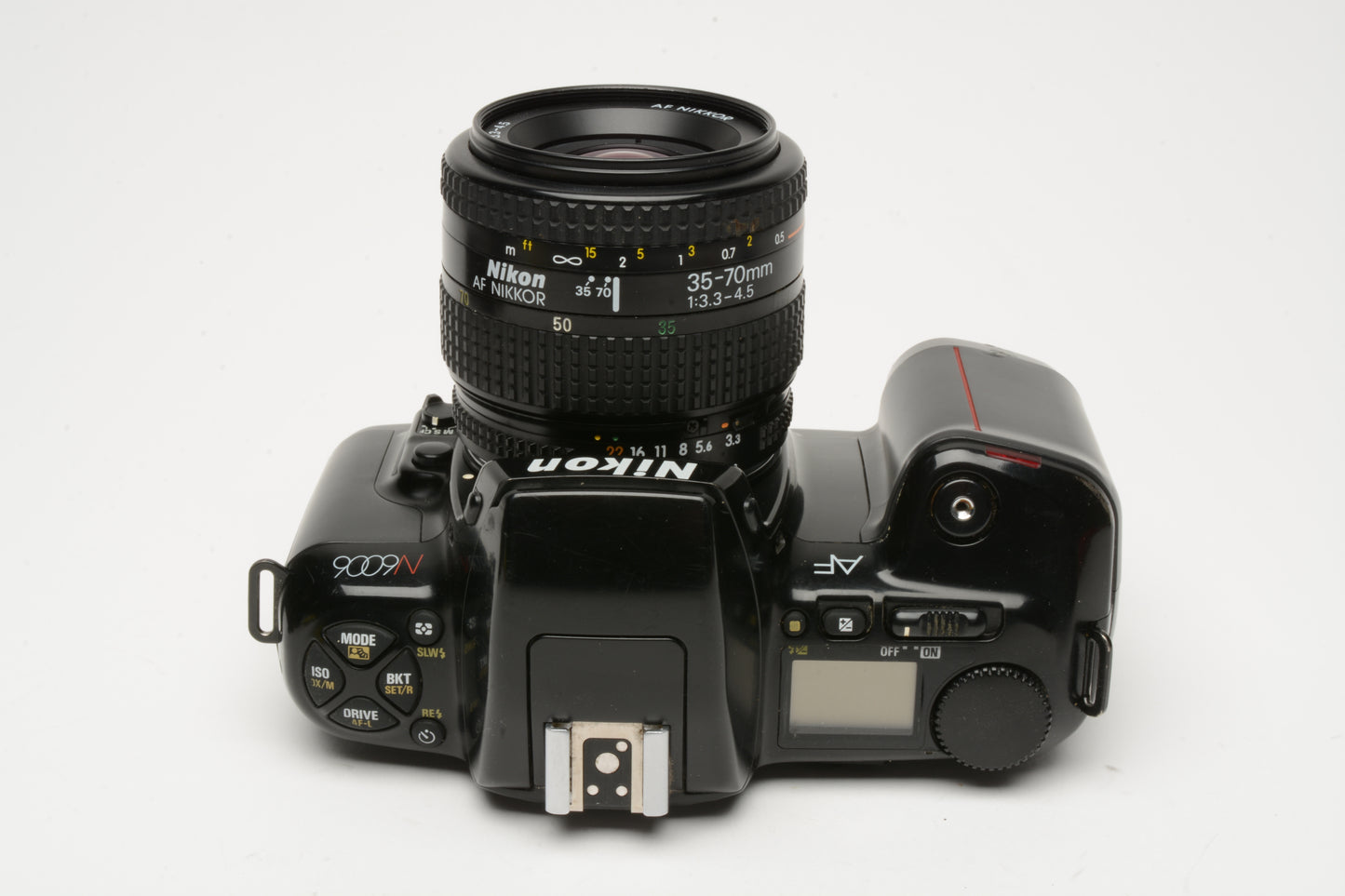 Nikon N6006 35mm SLR w/AF 35-70mm f3.3-4.5 zoom lens, strap, good!