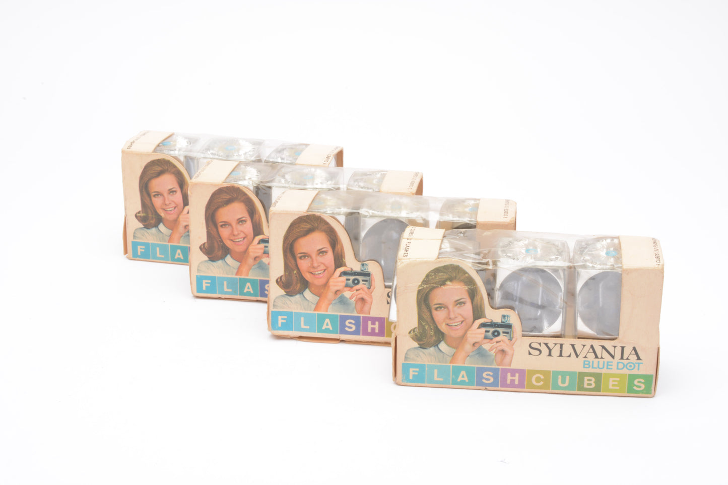 12X Sylvania Flash cubes (4 boxes of 3)