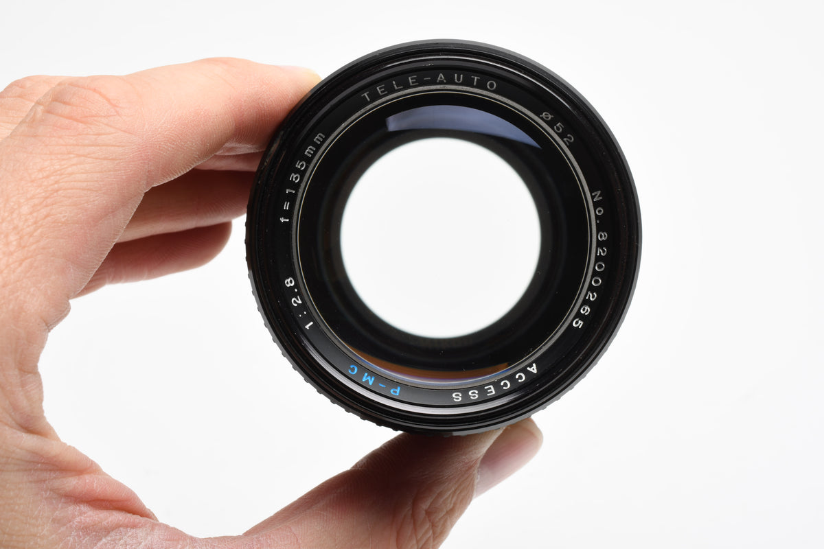 Access P-MC Tele-Auto 135mm f2.8 Portrait lens for Pentax PK Mount w/Pouch, Nice!