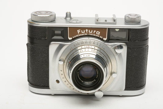 Futura P Kamerawerk 35mm camera w/Xenar 45mm f2.8 lens, cap+1/2 case, works!