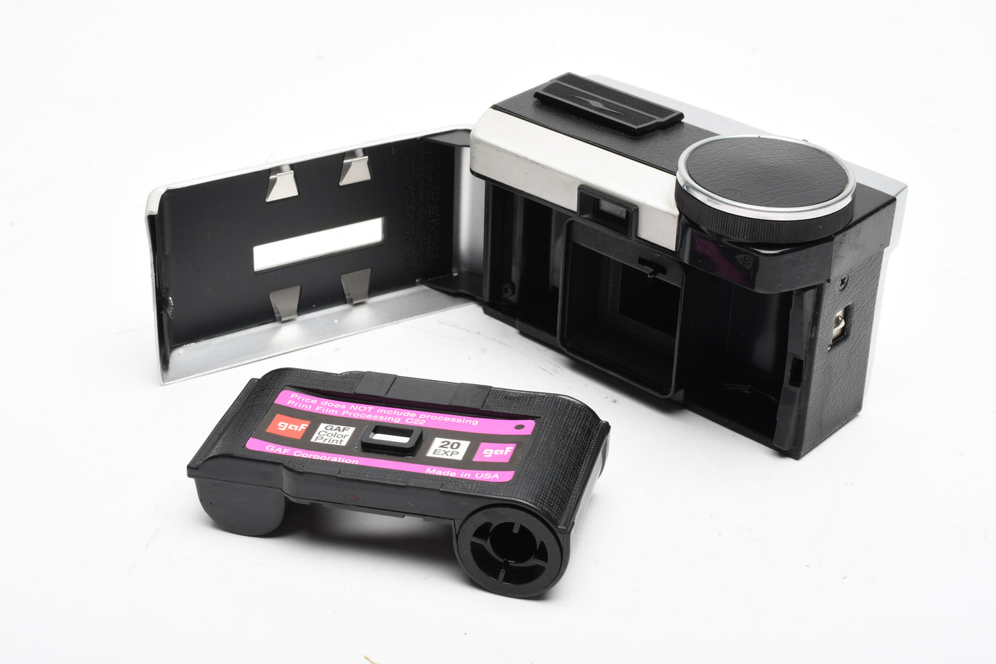 3X Kodak Instamatic cameras 126 format X-15, 400, S-10, Nice display
