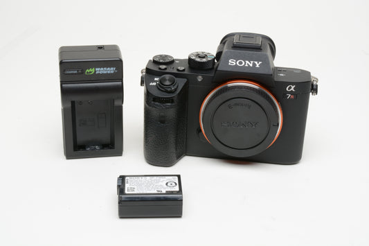 Sony A7R II Mirrorless Body, batts, charger, Only 9931  Acts, Great!