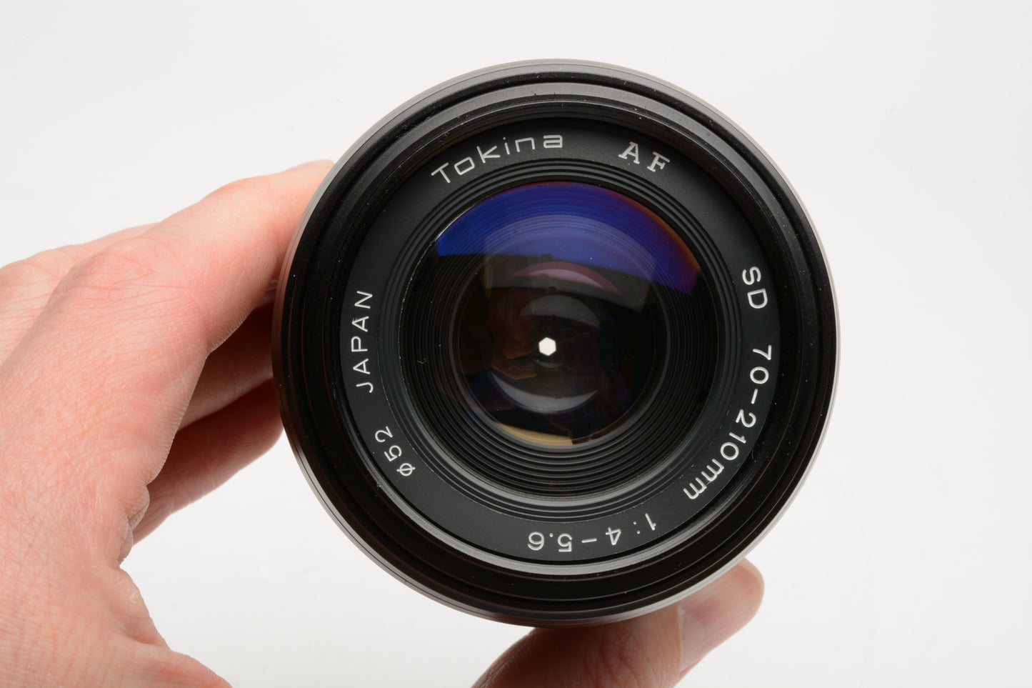 Tokina AF SD 70-210mm f4-5.6 zoom lens for Maxxum / A-Mount, caps, pouch