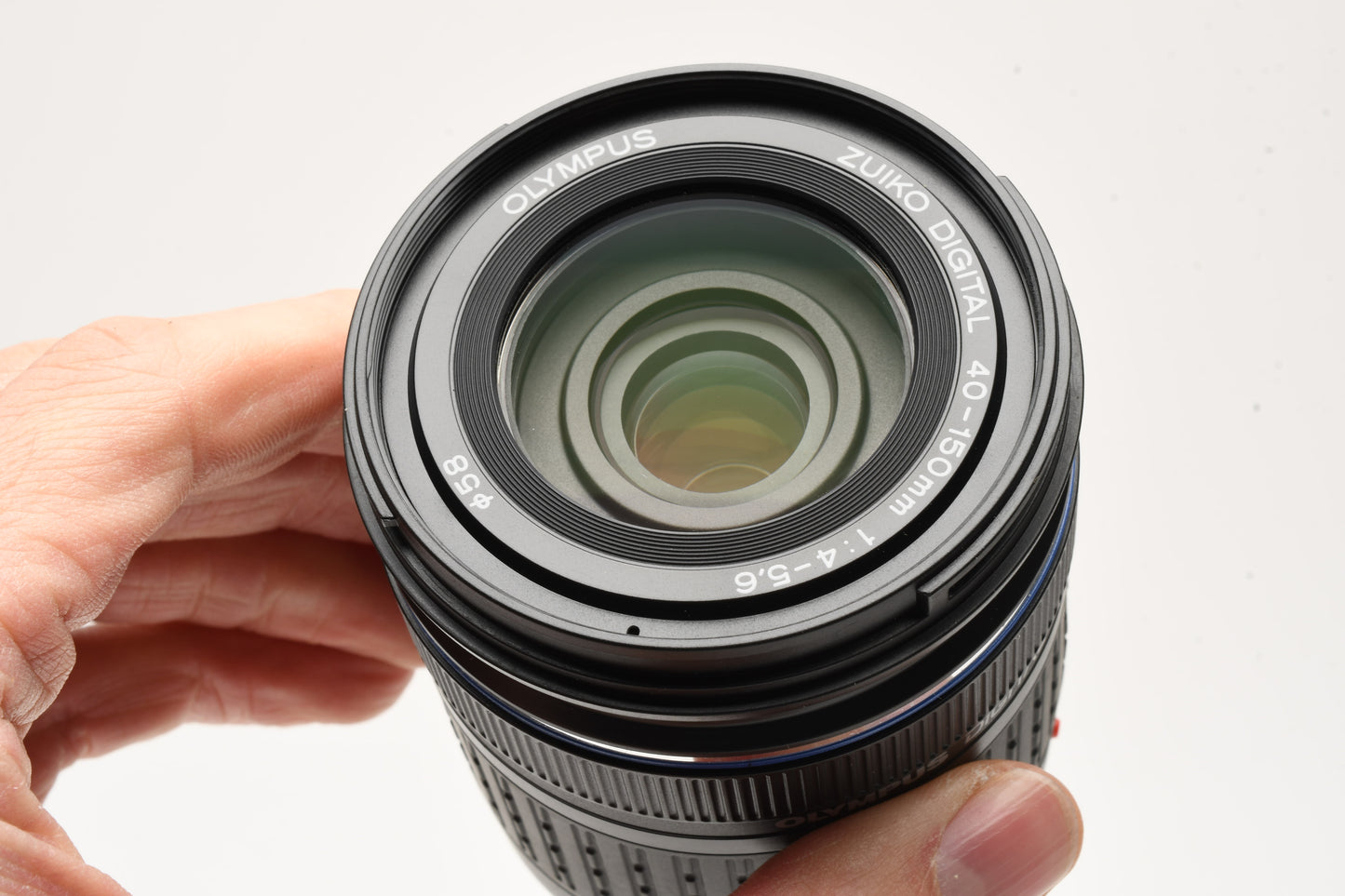 Olympus Zuiko Digital 40-150mm F4-5.6 ED Lens, caps, 4/3 Mount, Hood+B+W UV!