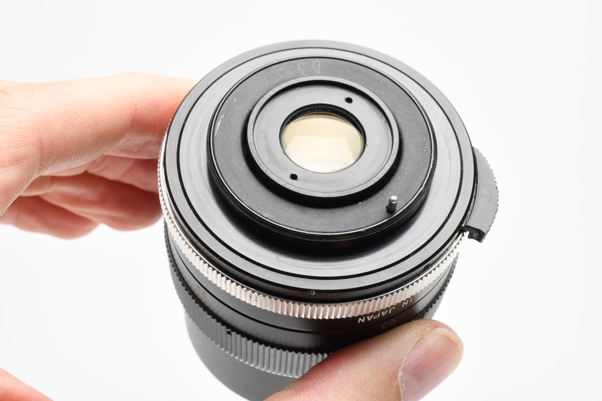 Accura Diamatic Auto 28mm F2.8 Wide Angle Lens for M42 Mount w/Caps and UV Filter, Nice!