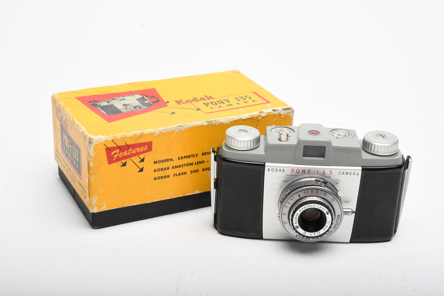 Kodak Pony 135 35mm Vintage camera in box, Works! Very clean