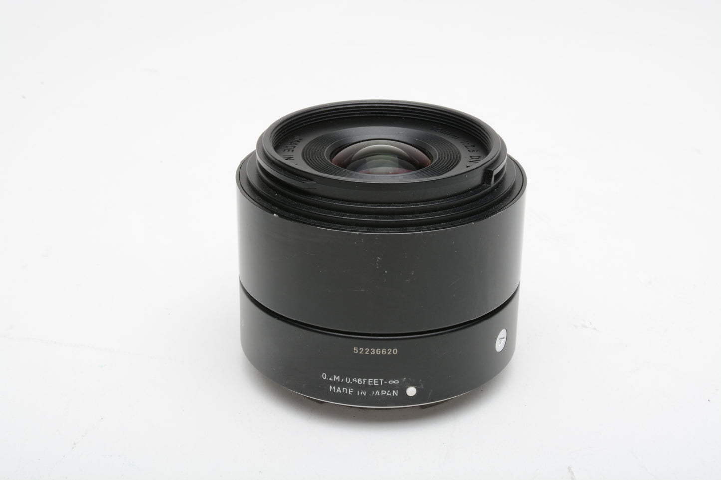 Sigma 19mm f2.8 DN Art Lens Sony E-mount, caps, case, boxed