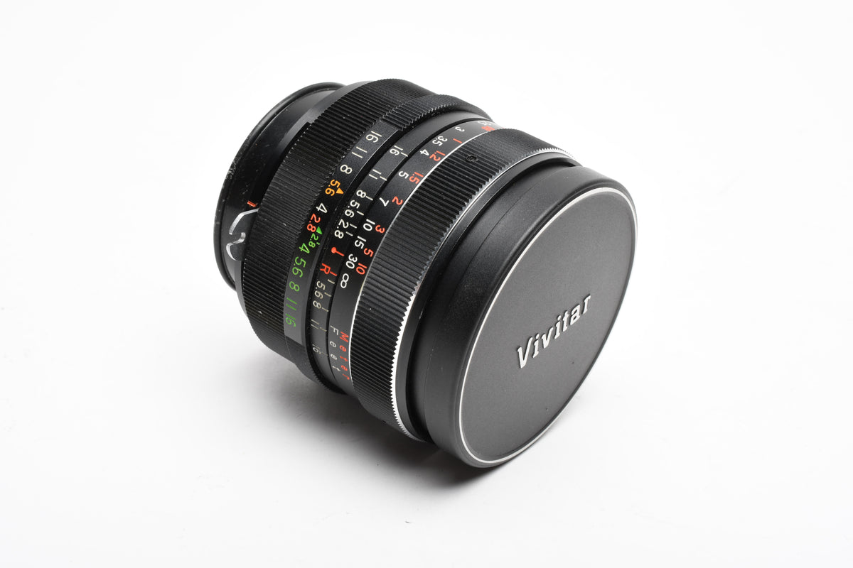 Vivitar 28mm f2.8 wide angle lens for Nikon F Mount w/Caps and UV Filter, Nice