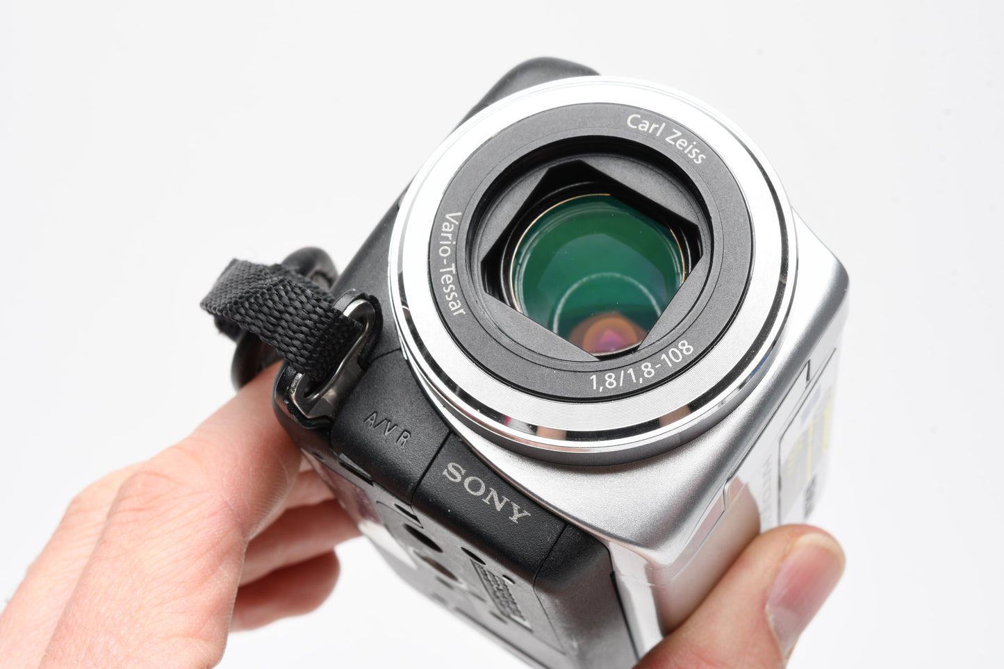 Sony DCR-SR40 30GB Handycam Digital Camcorder (Silver) w/Nightshot Mode