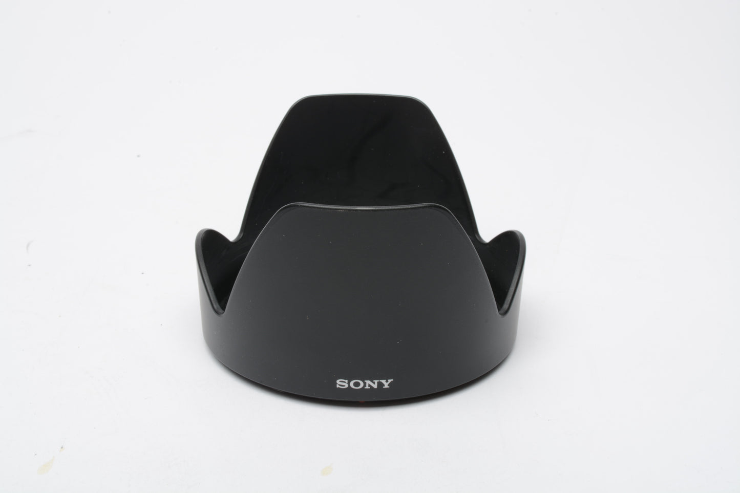 Sony ALC-SH119 Bayonet lens hood For SAL DT 18-135mm SAL18135 A Mount