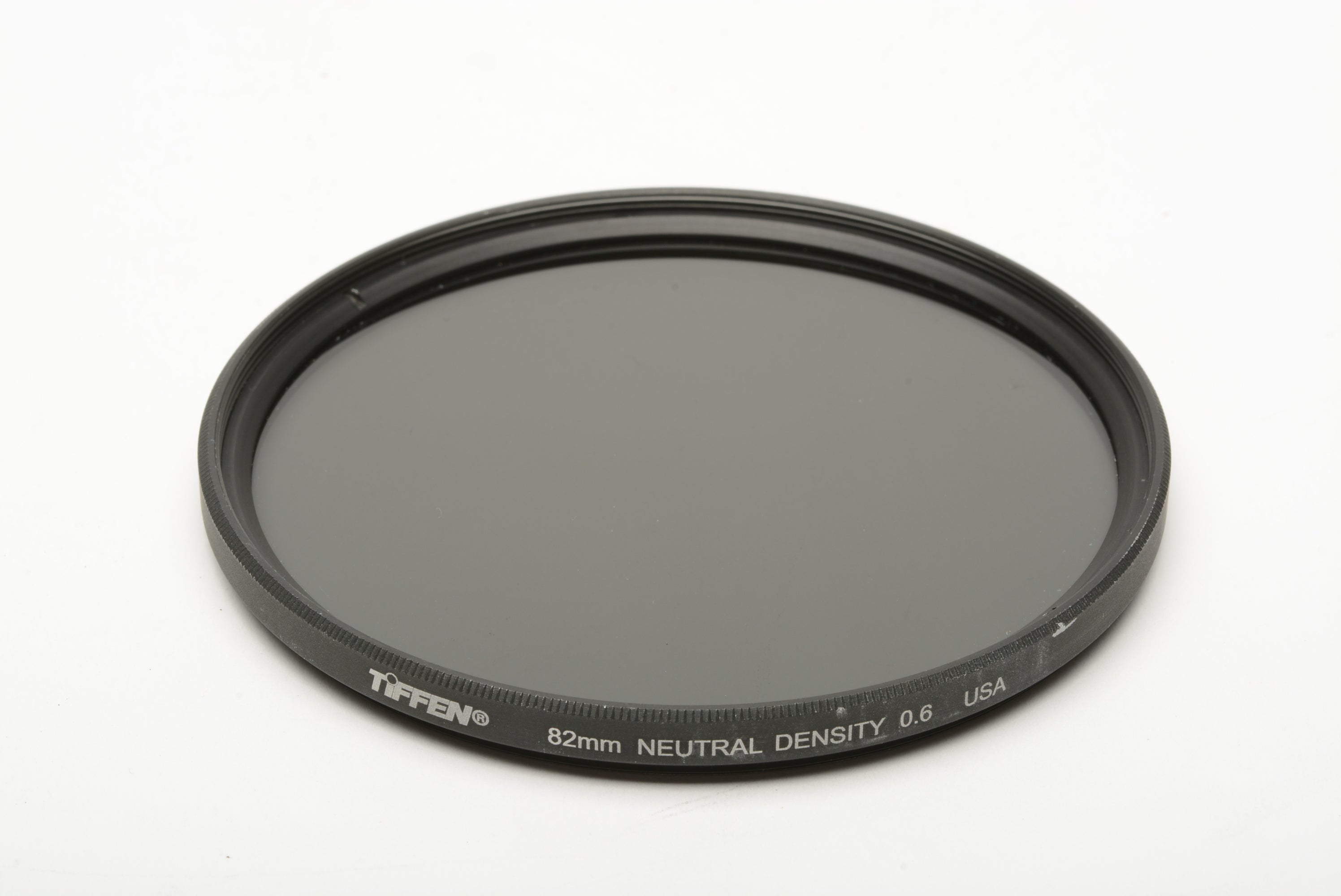 Tiffen 82mm ND filter .6, very clean glass, in jewel case