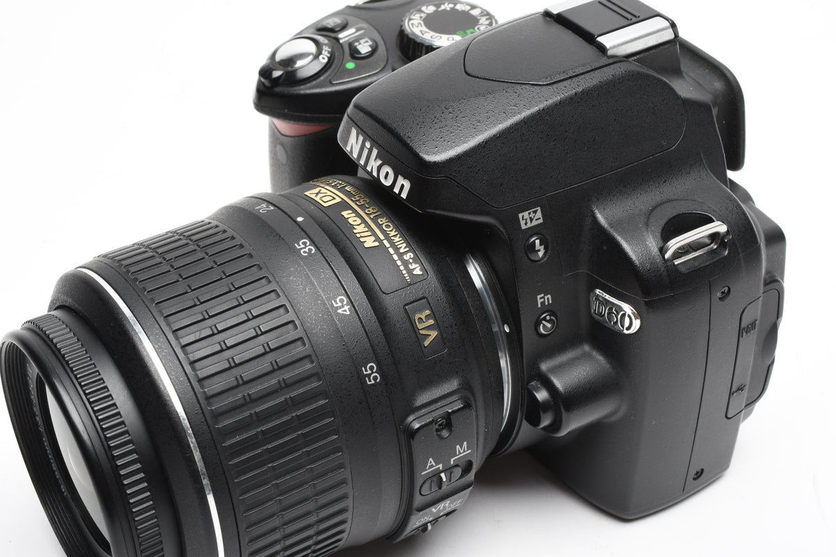 Nikon D60 10.2mp DSLR Camera W/Nikon AF-S 18-55mm VR F3.5-5.6G Zoom Lens, 17K Acts, Nice!