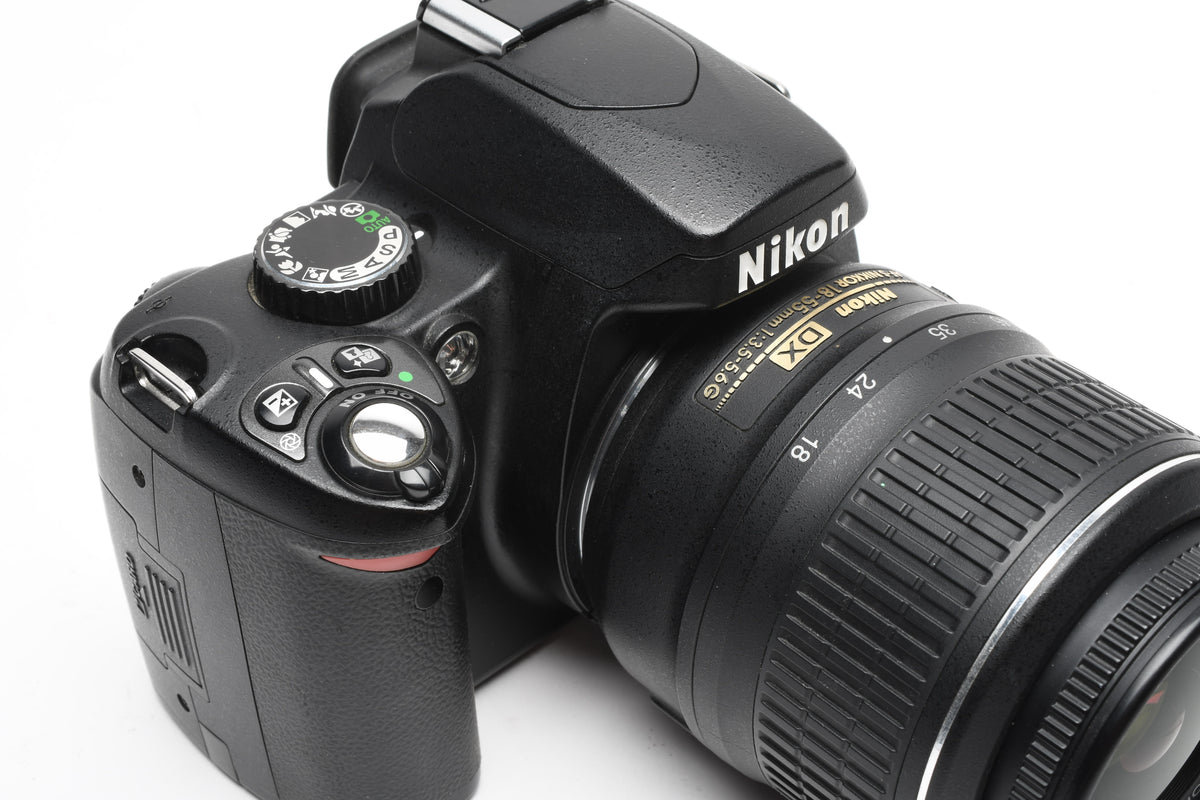 Nikon D60 10.2mp DSLR Camera W/Nikon AF-S 18-55mm VR F3.5-5.6G Zoom Lens, 17K Acts, Nice!