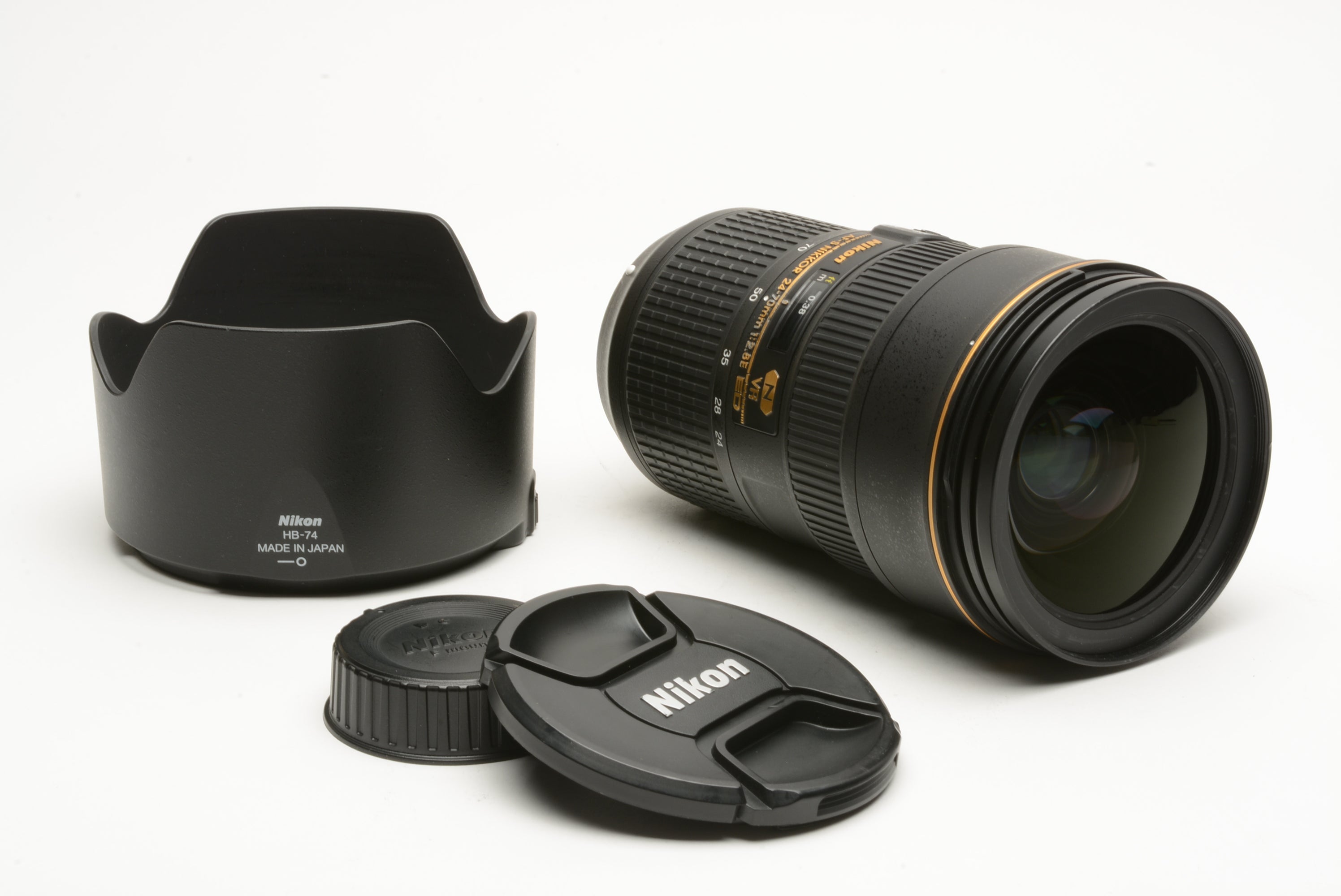 Nikon AF-S Nikkor 24-70mm f2.8E ED VR N zoom lens, USA Version, hood+caps