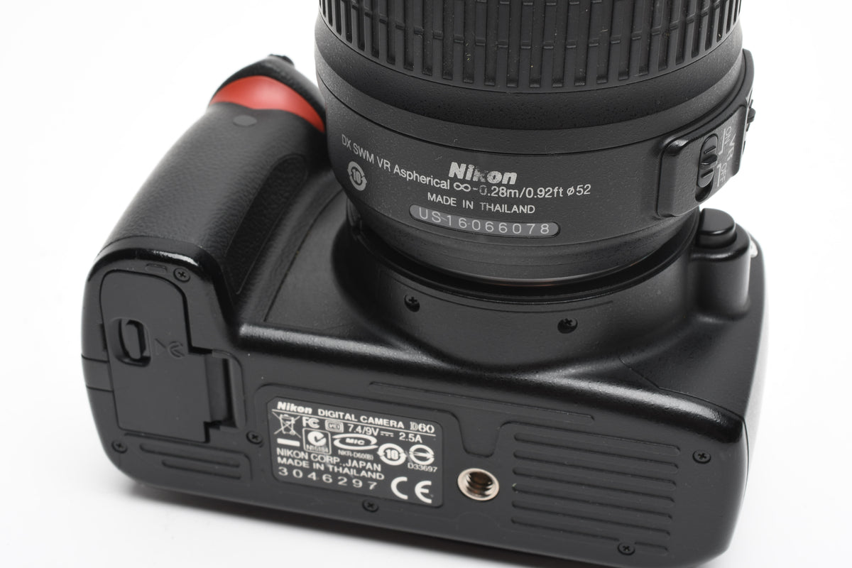 Nikon D60 10.2mp DSLR Camera W/Nikon AF-S 18-55mm VR F3.5-5.6G Zoom Lens, 17K Acts, Nice!