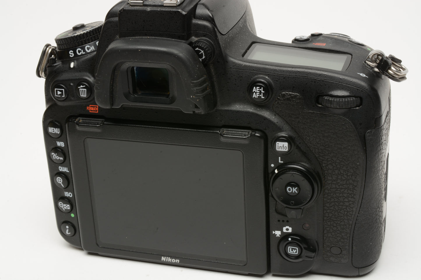 Nikon D750 DSLR Body w/2X batts, charger, strap, manuals, boxed 45K acts