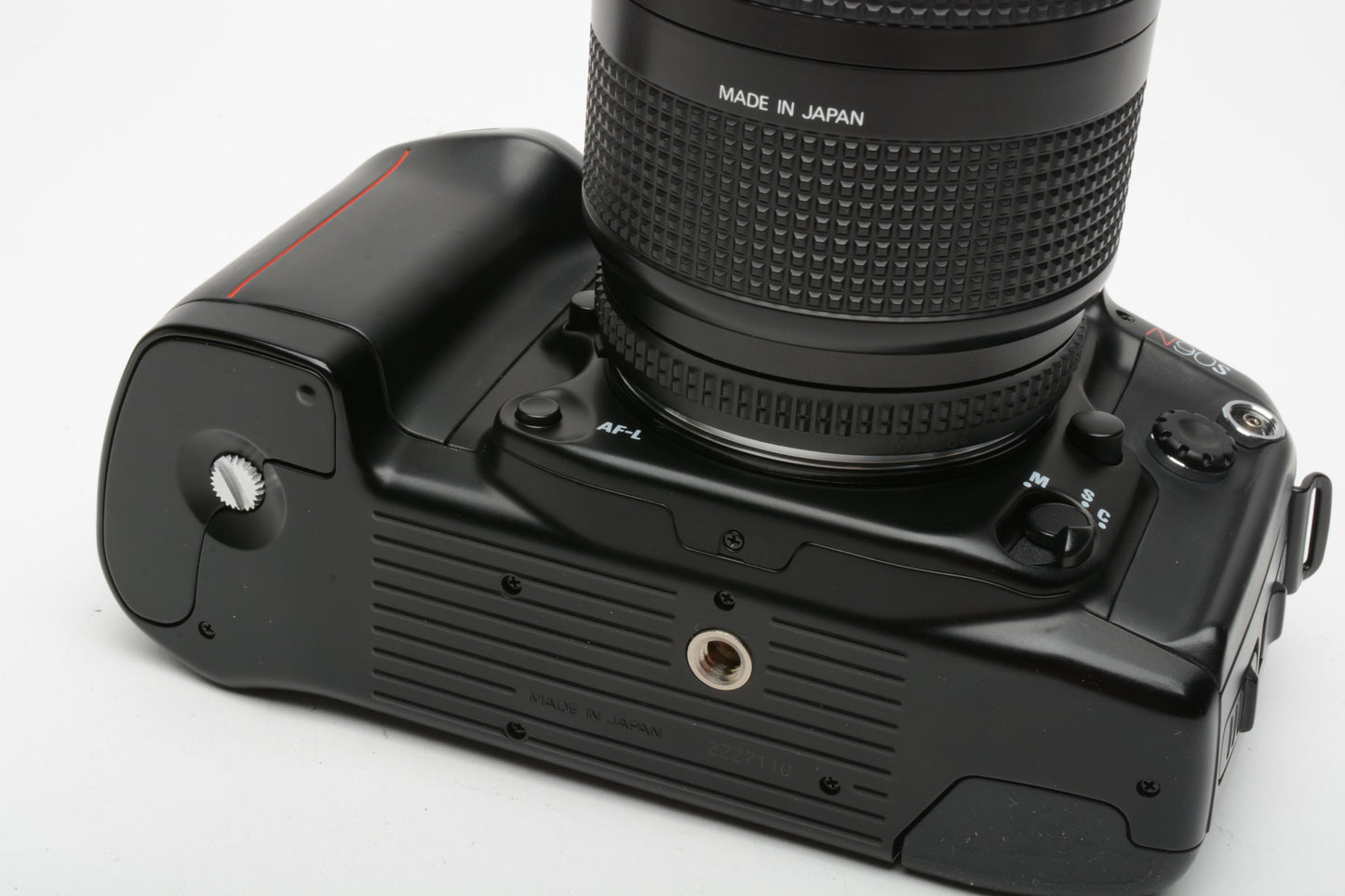 Nikon N90s 35mm SLR Body w/Nikkor AF 35-105mm zoom, Works great!! Nice