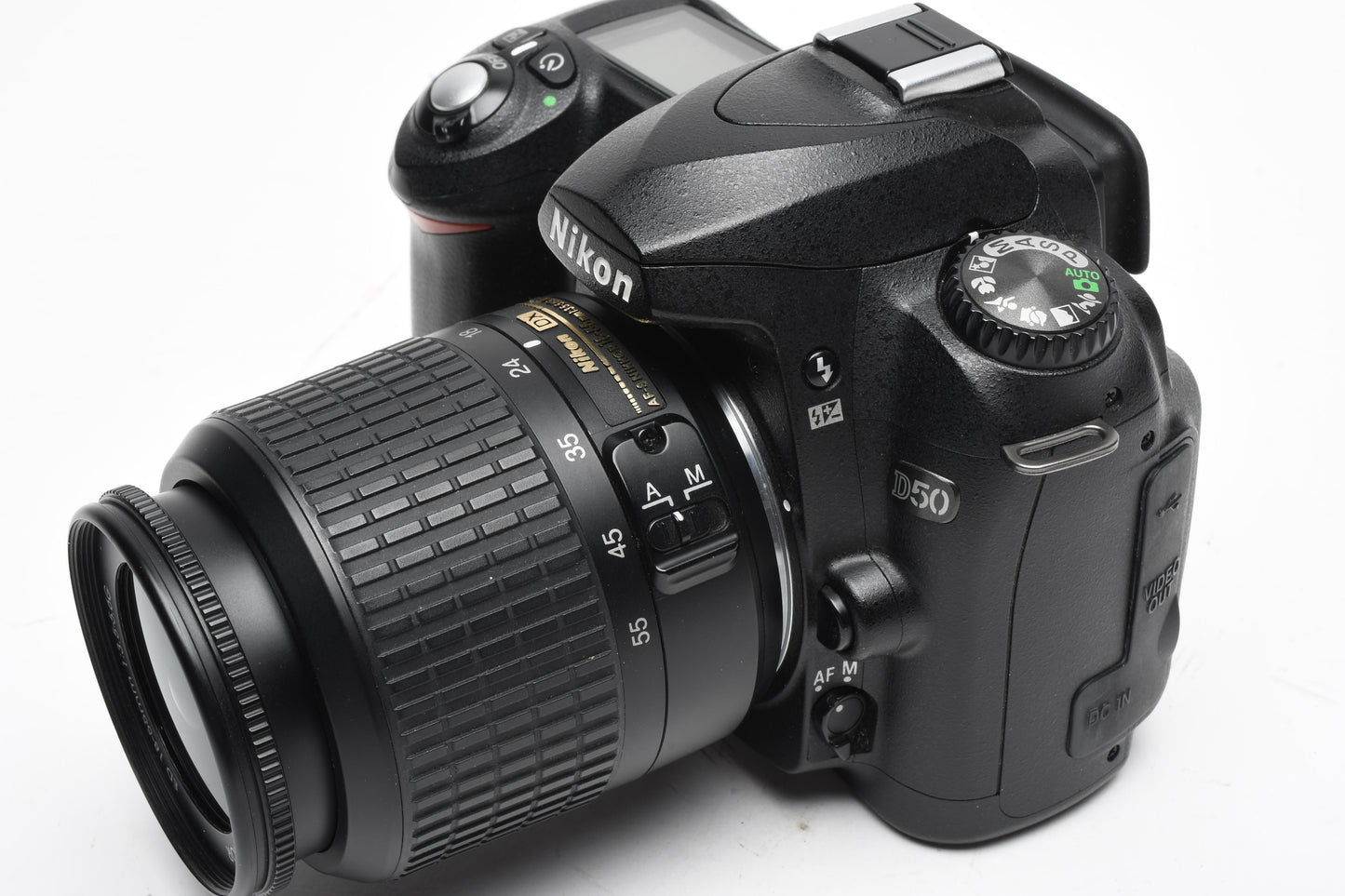Nikon D50 DSLR body w/18-55mm f3.5-5.6G ED, batt, charger, 12K Acts