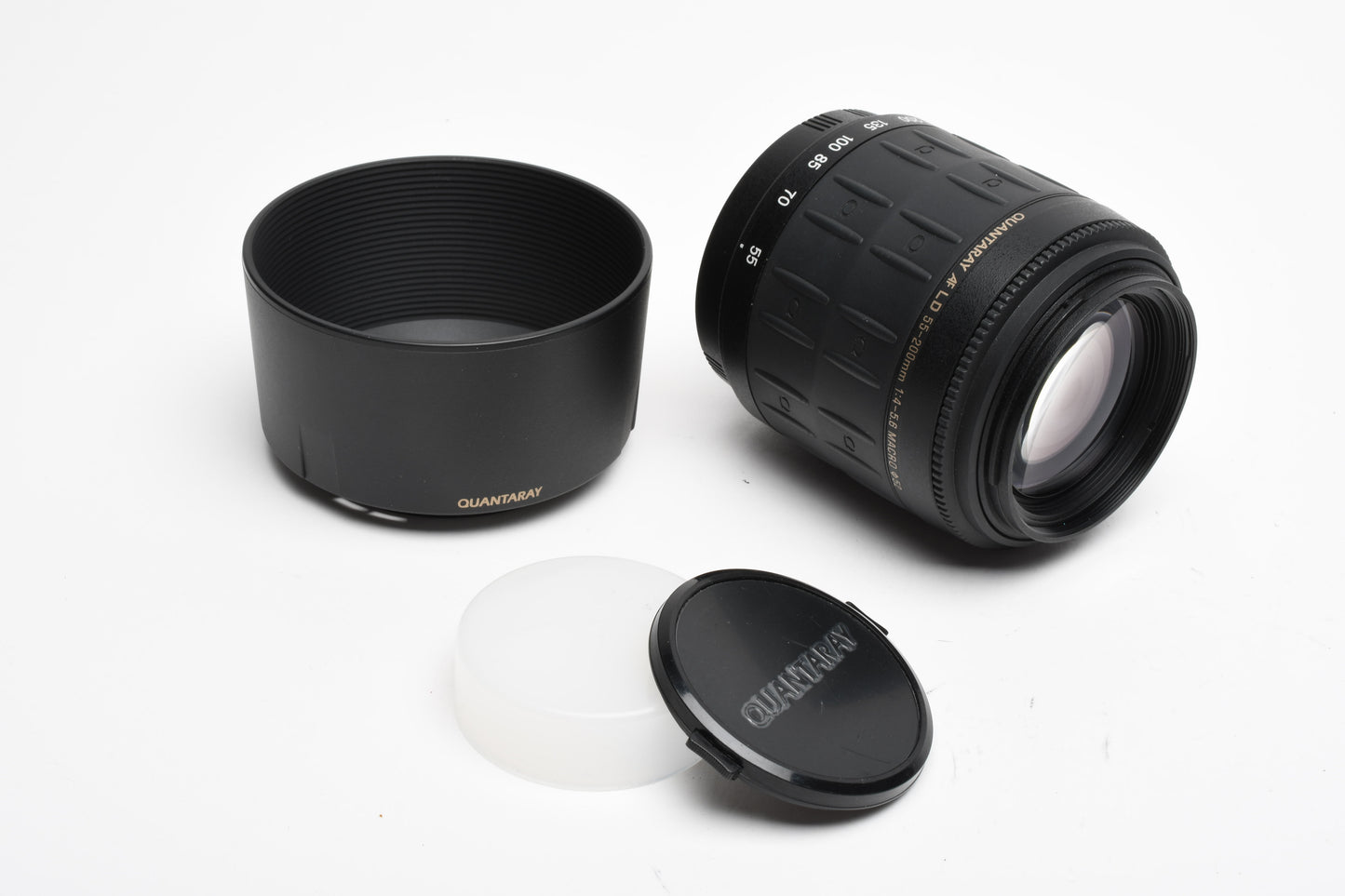 Tamron (Quantaray) AF 55-200mm f4-5.6 LD Macro zoom for Nikon F + Hood