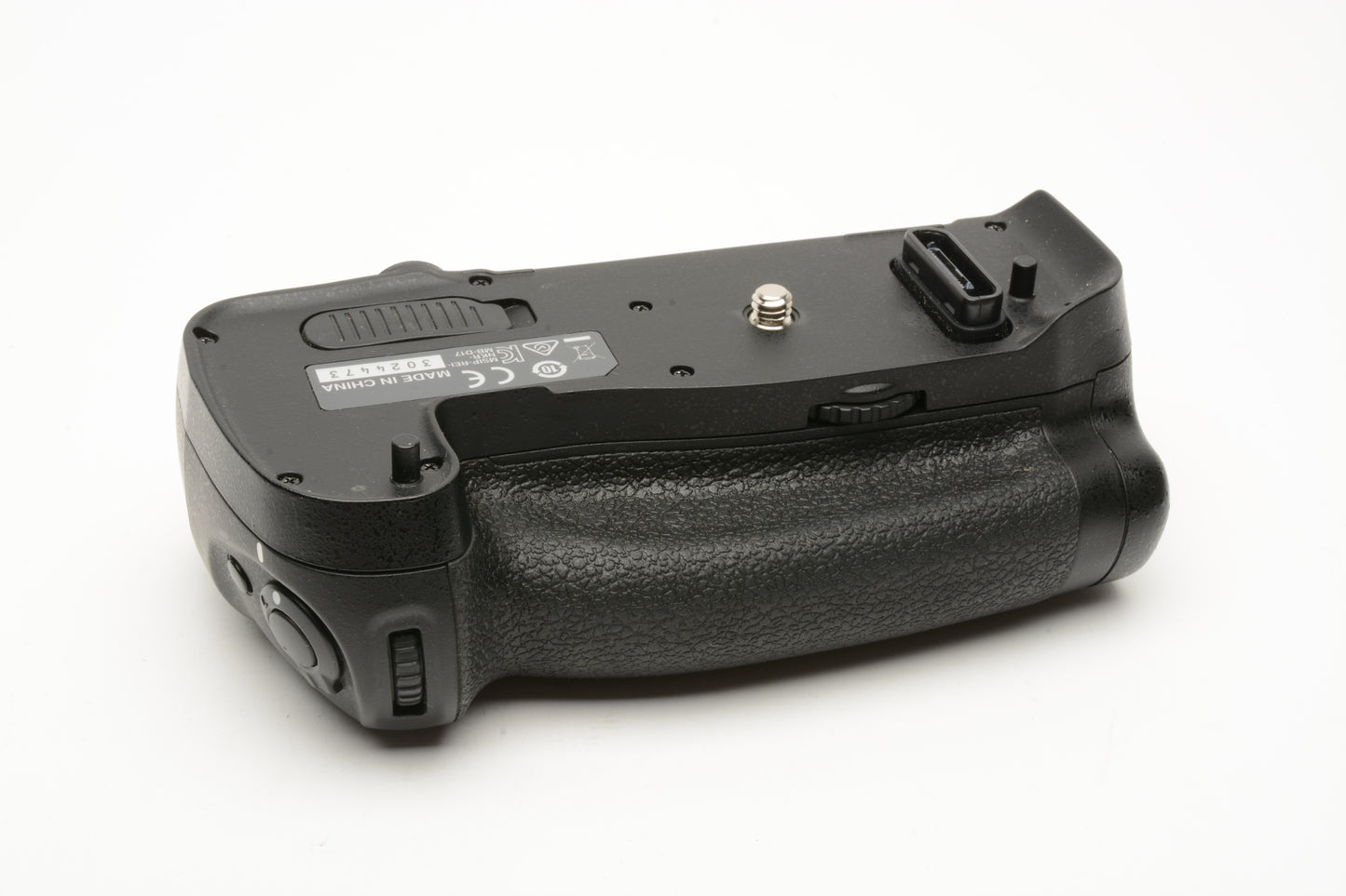 Nikon MB-D17 Multi Power Battery Pack (BL-5) for Nikon D500, Great
