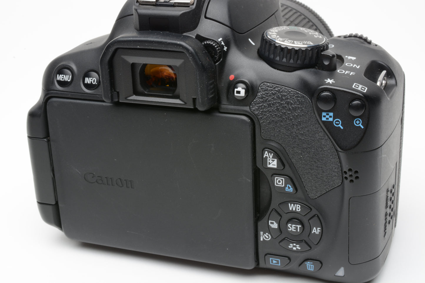 Canon T4i DSLR w/18-55mm f3.5-5.6 IS, batt+charger+strap, tested, clean, 12,784 Acts!