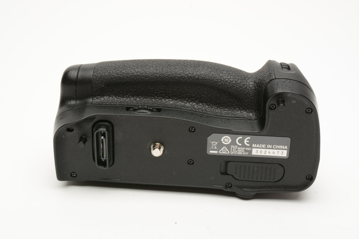 Nikon MB-D17 Multi Power Battery Pack (BL-5) for Nikon D500, Great