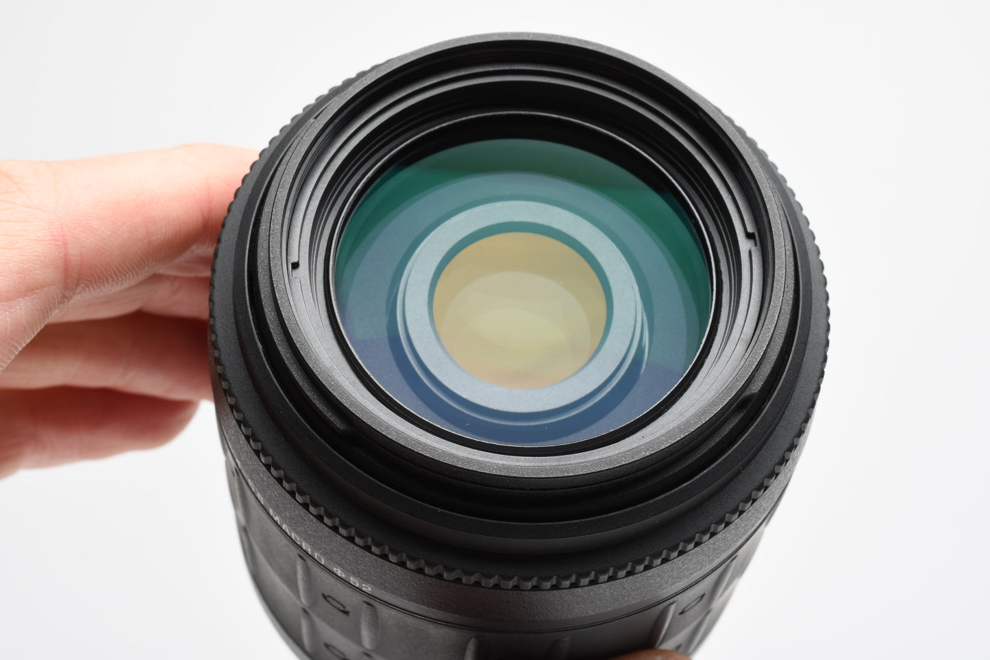 Tamron (Quantaray) AF 55-200mm f4-5.6 LD Macro zoom for Nikon F + Hood