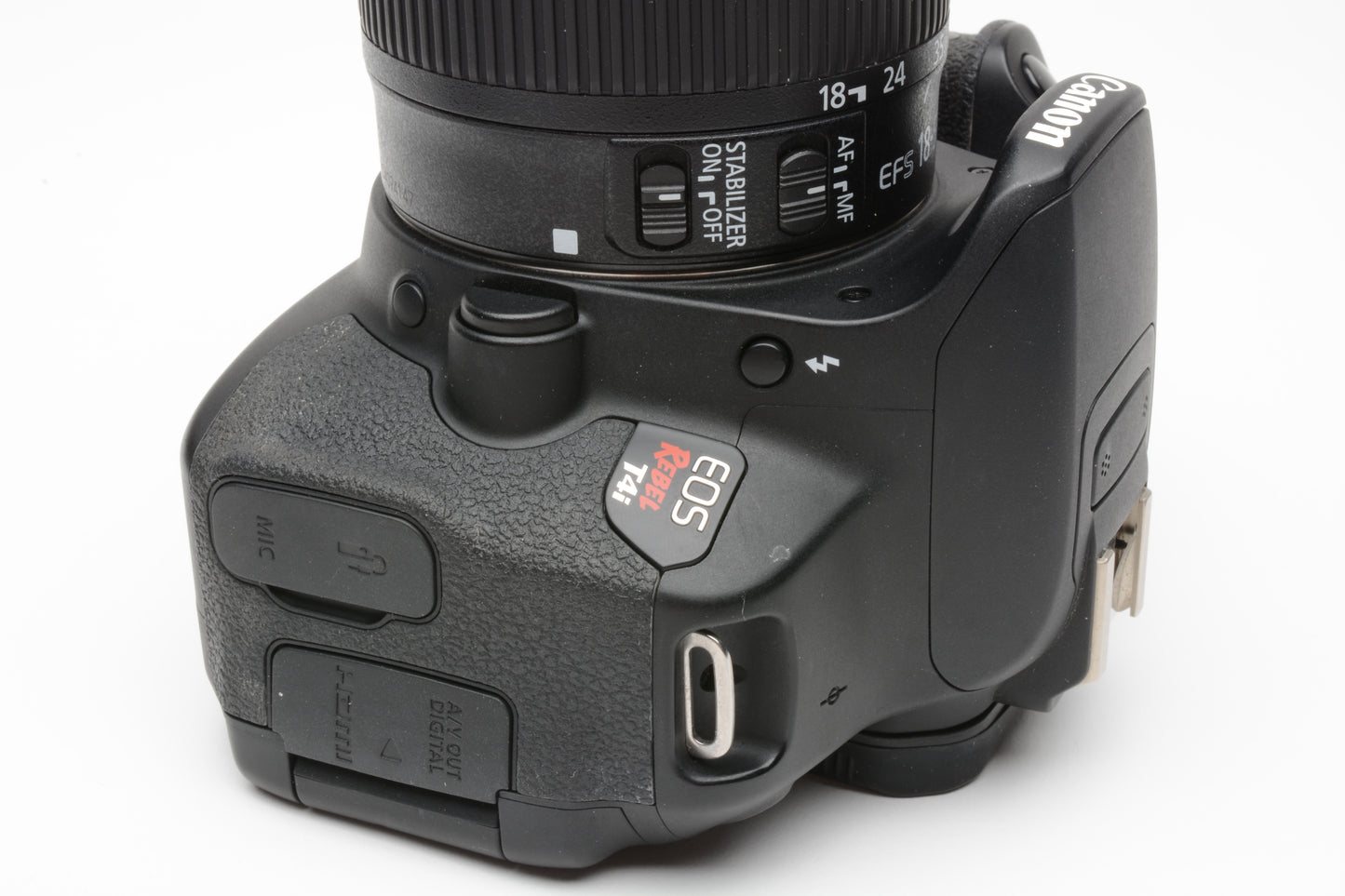 Canon T4i DSLR w/18-55mm f3.5-5.6 IS, batt+charger+strap, tested, clean, 12,784 Acts!