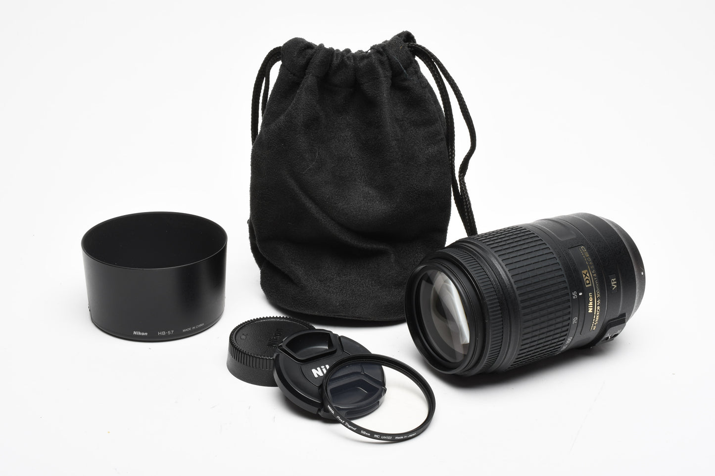 Nikon AF-S Nikkor 55-300mm f4.5-5.6G ED VR zoom lens, Hood, Caps, UV