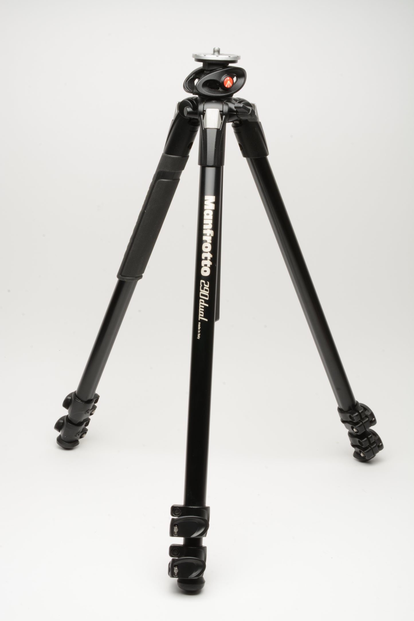 Manfrotto 290 Dual Aluminum Tripod legs only MT290DUA3US, Clean