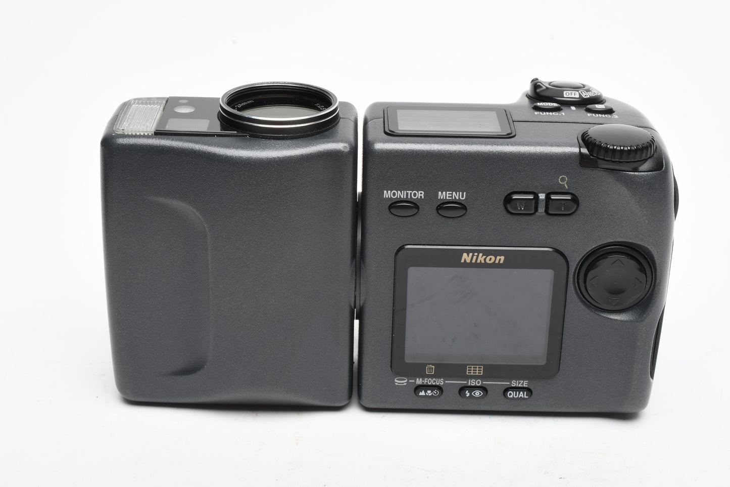 Nikon Coolpix 950 Digital Point&Shoot 3.2MP camera, Boxed