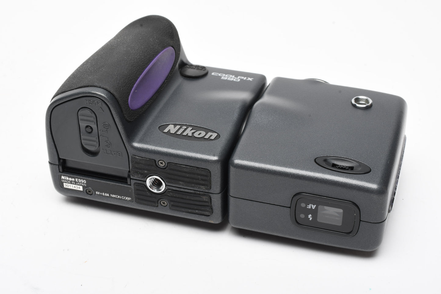 Nikon Coolpix 950 Digital Point&Shoot 3.2MP camera, Boxed