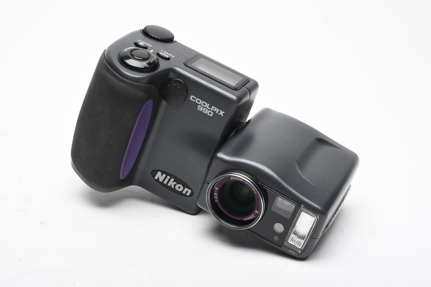 Nikon Coolpix 950 Digital Point&Shoot 3.2MP camera, Boxed