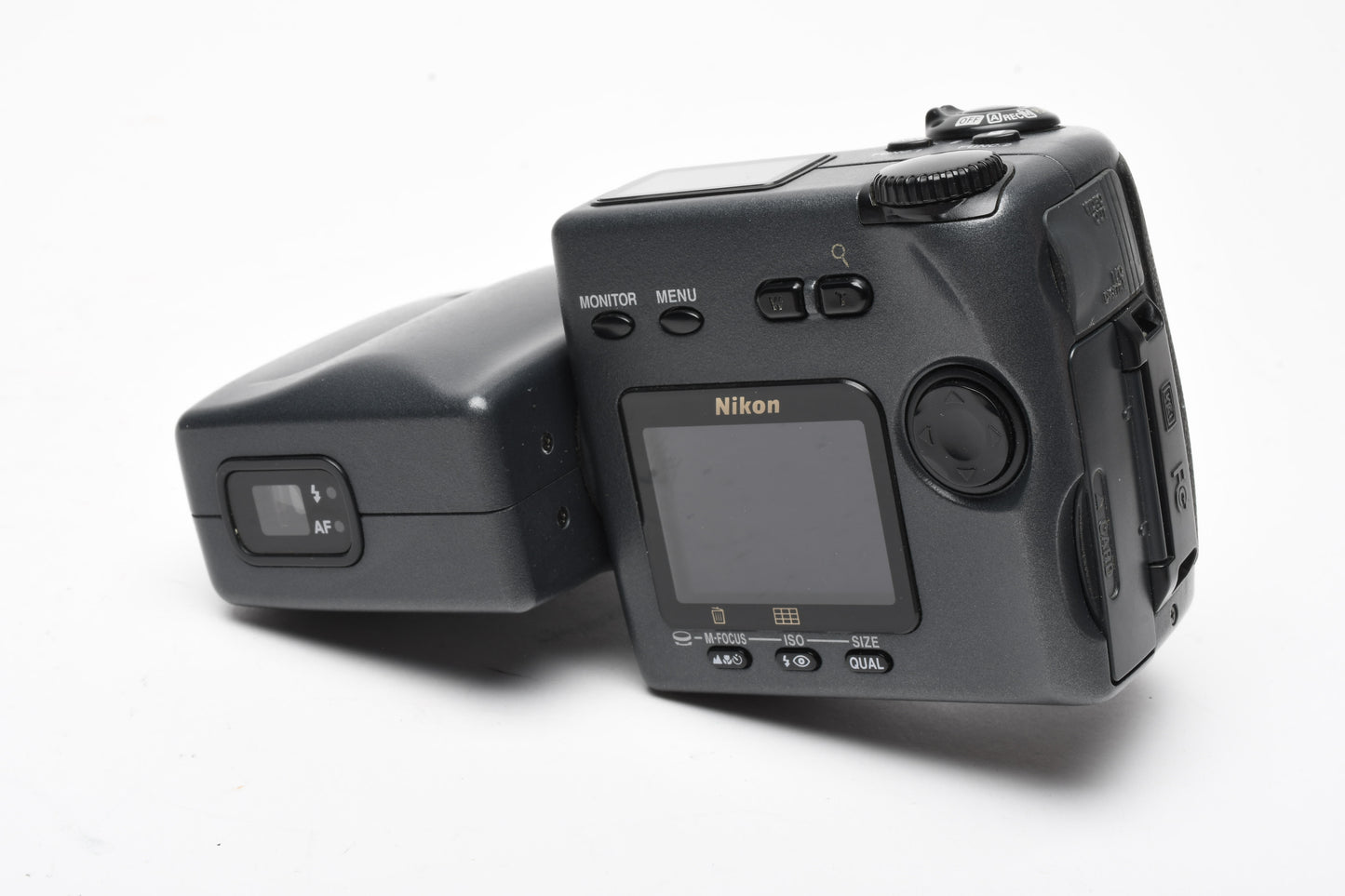 Nikon Coolpix 950 Digital Point&Shoot 3.2MP camera, Boxed