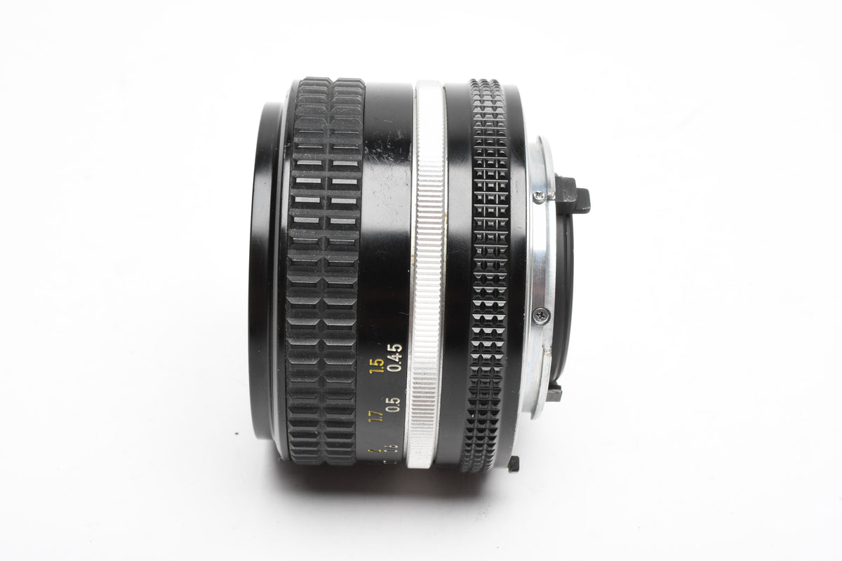 Nikon Nikkor 50mm f1.4 AI-S Prime lens w/Caps, Great prime lens!