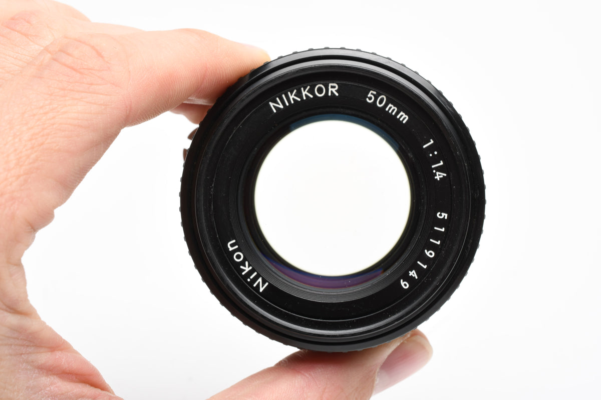 Nikon Nikkor 50mm f1.4 AI-S Prime lens w/Caps, Great prime lens!