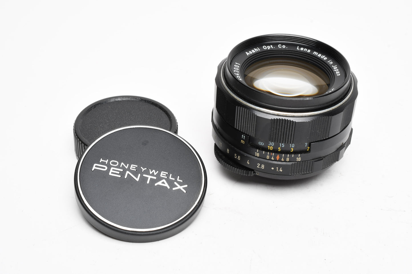Pentax Super-Takumar 50mm f1.4 M42 mount lens, caps, clean! Mint-