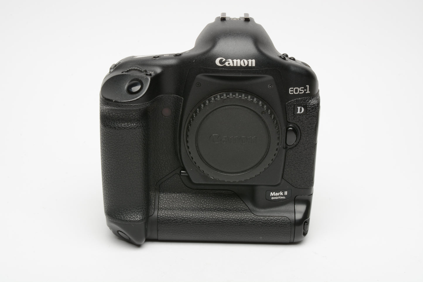 Canon EOS 1D Mark II Body, 2 batts+charger+cap, Only 11% use, tested, Great!