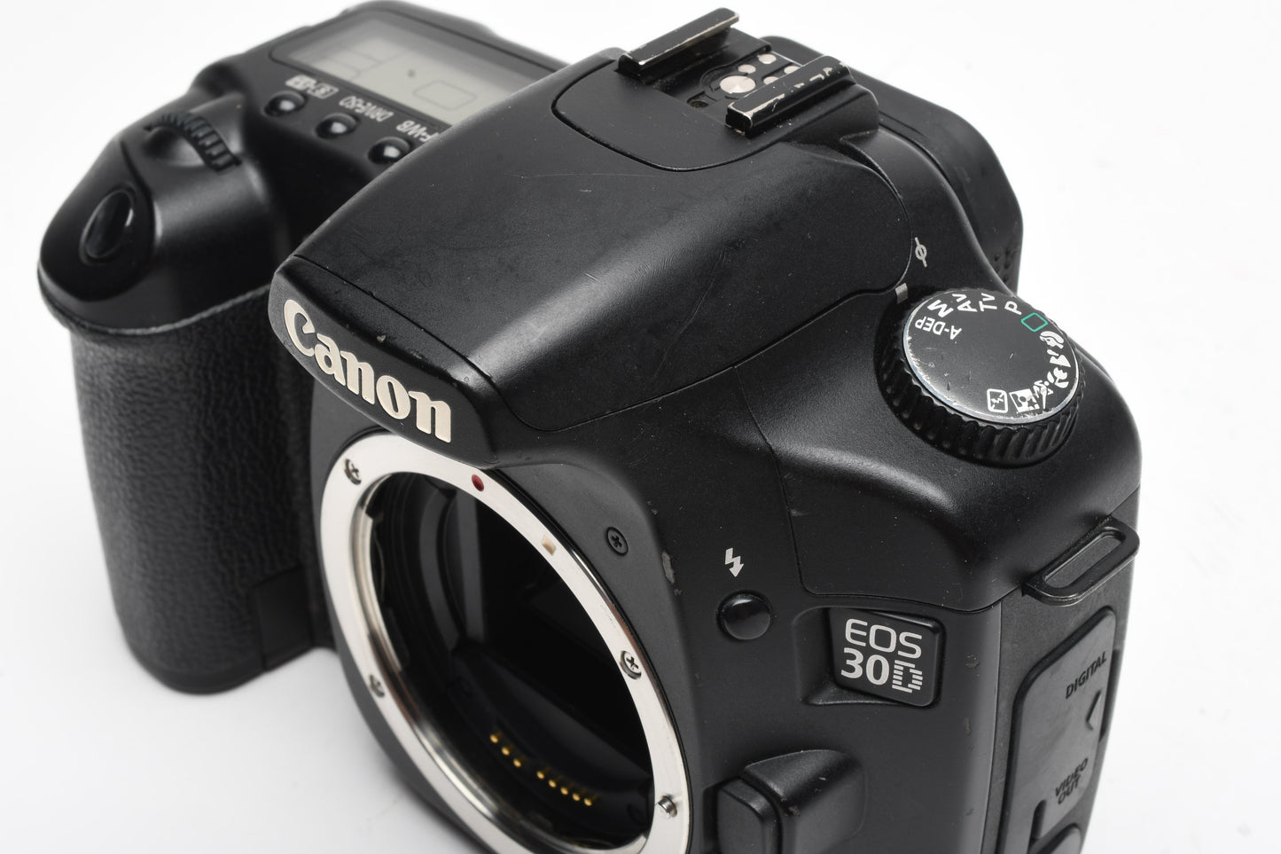 Canon EOS 30D DSLR Body, batt+charger+strap, Works great