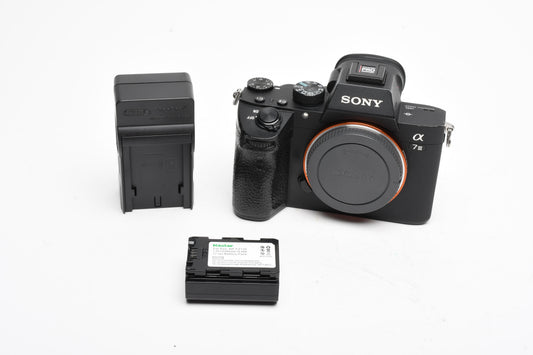 Sony A7 III Mirrorless Body, batt+charger, 82K Acts! Still great!