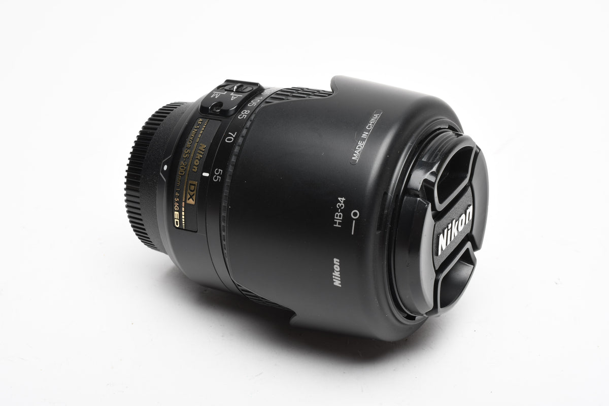 Nikon AF-S DX Nikkor ED 55-200mm F4-5.6G SWM zoom lens w/Caps, Hood, Pouch, Nice!