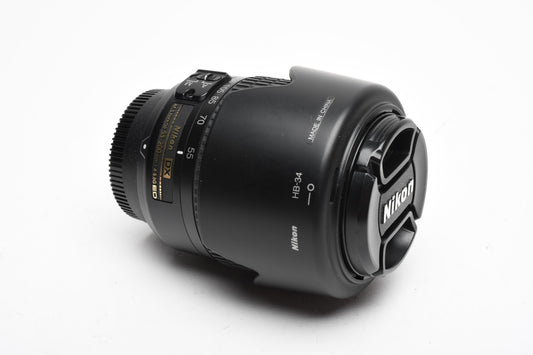 Nikon AF-S DX Nikkor ED 55-200mm F4-5.6G SWM zoom lens w/Caps, Hood, Pouch, Nice!