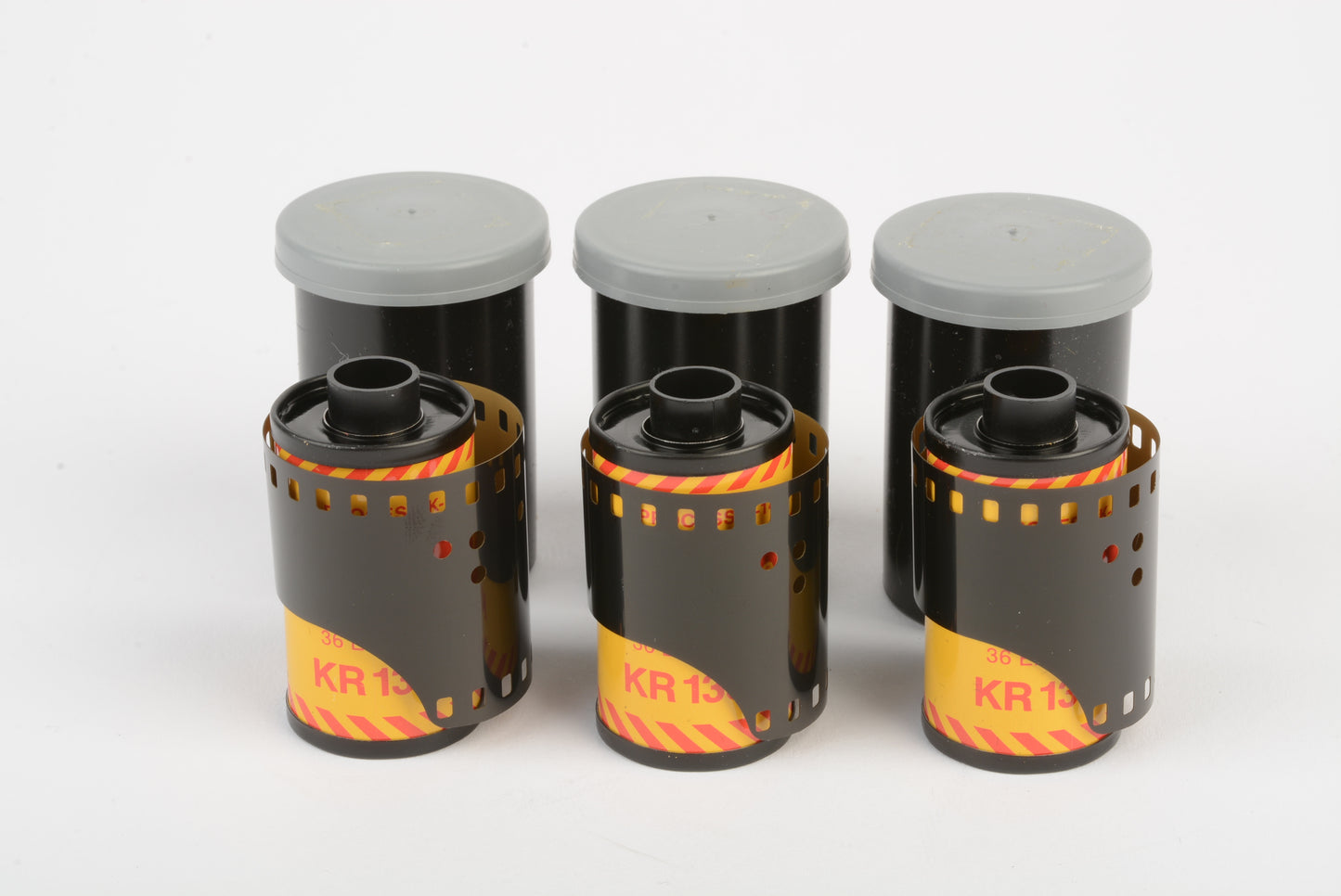 3X Kodak Kodachrome KR 64ASA 135-36 35mm film in canisters, expired ?