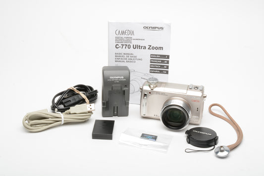 Olympus C-770 UltraZoom 4MP Digital Point&Shoot w/10X ED lens, 1GB XD card++